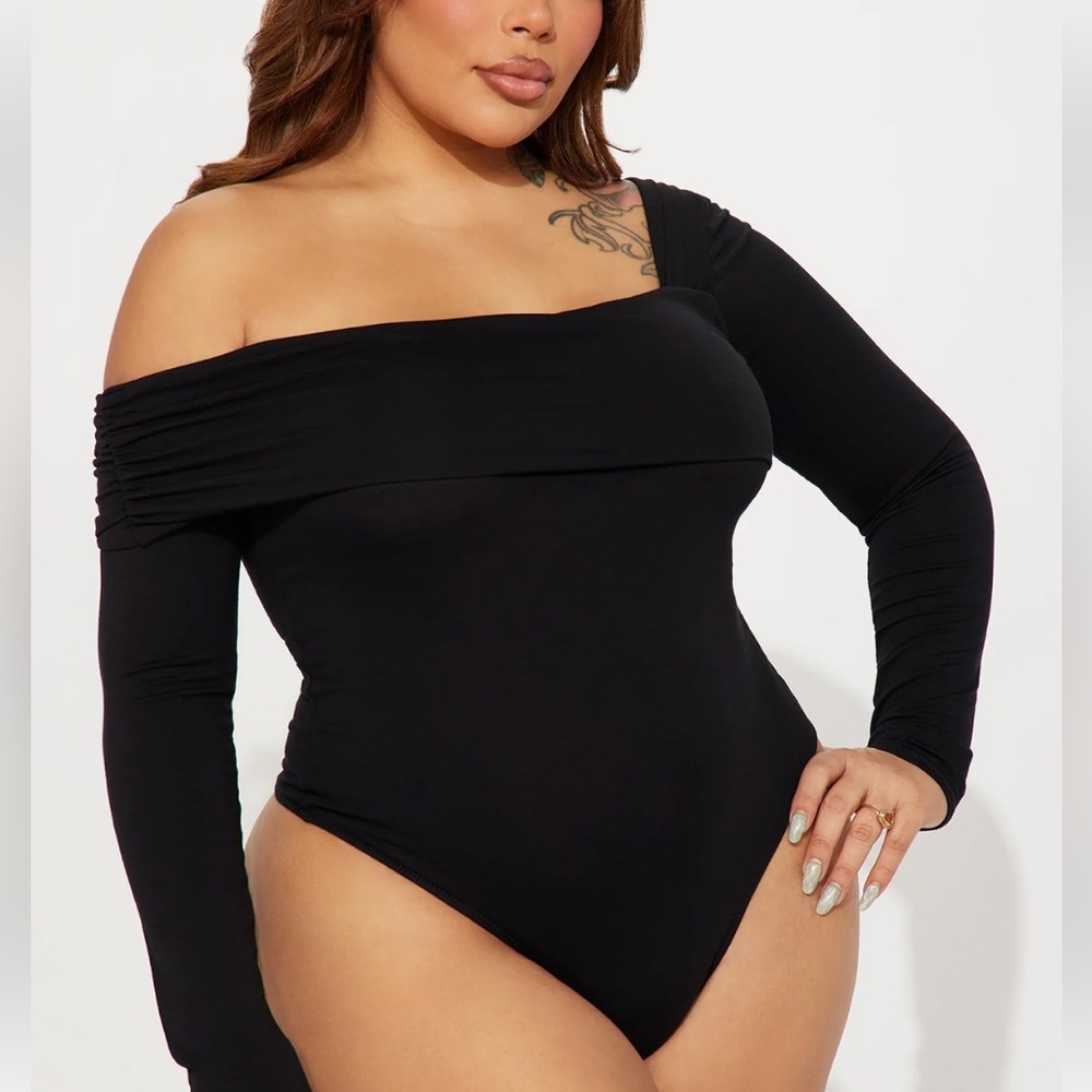 Fashion Nova Asymmetric Off-Shoulder Long Sleeve Bodysuit Black